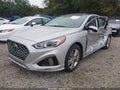 2019 Hyundai Sonata — photo 2 of 18 | VIN 5NPE34AF1KH811917