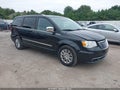 2015 Chrysler Town & Country — photo 1 of 16 | VIN 2C4RC1CG2FR697392