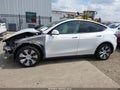 2021 Tesla Model Y — photo 14 of 20 | VIN 5YJYGDEE1MF182664