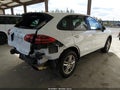 2016 Porsche Cayenne — photo 4 of 17 | VIN WP1AA2A29GLA06299