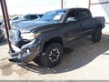 2018 Toyota Tacoma — photo 2 of 18 | VIN 5TFCZ5AN2JX148833