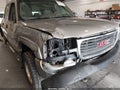 2002 GMC Sierra — photo 6 of 16 | VIN 1GTHK23122F118578