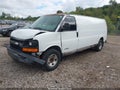 2005 Chevrolet Express 2500 — photo 2 of 15 | VIN 1GCHG39UX51111873