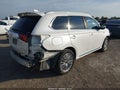 2022 Mitsubishi Outlander — photo 4 of 20 | VIN JA4J2VA70NZ021886