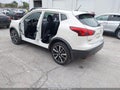 2017 Nissan Rogue Sport — photo 3 of 17 | VIN JN1BJ1CR9HW126603
