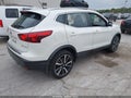 2017 Nissan Rogue Sport — photo 4 of 17 | VIN JN1BJ1CR9HW126603
