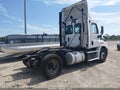 2017 Freightliner Cascadia 113 — photo 4 of 17 | VIN 3AKBGBDVXHDHW0585