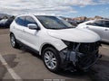 2018 Nissan Rogue Sport — photo 1 of 17 | VIN JN1BJ1CP6JW159451