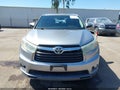 2016 Toyota Highlander — photo 13 of 17 | VIN 5TDKKRFH1GS506271