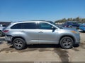 2016 Toyota Highlander — photo 14 of 17 | VIN 5TDKKRFH1GS506271