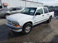 2002 Chevrolet S-10 — photo 2 of 12 | VIN 1GCDT13W12K174844