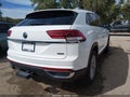 2020 Volkswagen Atlas Cross Sport — photo 4 of 16 | VIN 1V21E2CA9LC231812