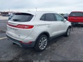 2016 Lincoln MKC — photo 4 of 17 | VIN 5LMCJ2C91GUJ04458