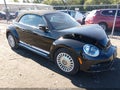2013 Volkswagen Beetle — photo 1 of 16 | VIN 3VW5P7AT6DM829240