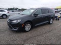 2018 Chrysler Pacifica — photo 2 of 16 | VIN 2C4RC1BG8JR233811