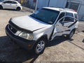 2000 Honda CR-V — photo 2 of 16 | VIN JHLRD1869YC054596