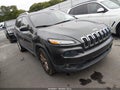 2014 Jeep Cherokee — photo 1 of 11 | VIN 1C4PJLCB5EW154606