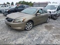 2008 Honda Accord — photo 2 of 13 | VIN 1HGCP26758A017005