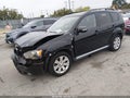 2011 Mitsubishi Outlander — photo 2 of 11 | VIN JA4JT3AW7BU018999