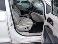 2020 Chrysler Pacifica — photo 5 of 17 | VIN 2C4RC1GG4LR171707