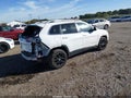 2017 Jeep Cherokee — photo 4 of 20 | VIN 1C4PJLCB4HW507535