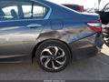 2017 Honda Accord — photo 16 of 22 | VIN 1HGCR3F86HA029138