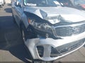 2019 Kia Sorento — photo 6 of 19 | VIN 5XYPG4A54KG450825