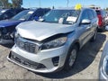 2019 Kia Sorento — photo 2 of 19 | VIN 5XYPG4A54KG450825