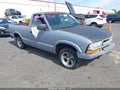 1998 Chevrolet S-10 — photo 1 of 12 | VIN 1GCCS1445WK150001