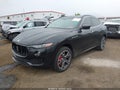 2017 Maserati Levante — photo 2 of 16 | VIN ZN661YUS0HX230611