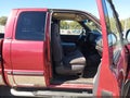 1998 Dodge Ram 2500 — photo 5 of 16 | VIN 187KF2369WJ178513