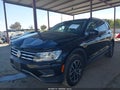 2021 Volkswagen Tiguan — photo 2 of 16 | VIN 3VV3B7AX3MM115269