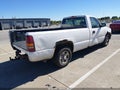 2000 Chevrolet Silverado 1500 — photo 4 of 12 | VIN 1GCEC14W4YE296432