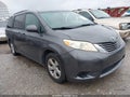 2015 Toyota Sienna — photo 1 of 16 | VIN 5TDKK3DC8FS628015