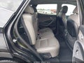 2016 Hyundai Santa Fe — photo 8 of 17 | VIN 5XYZU3LB1GG330549