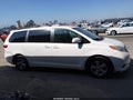 2016 Toyota Sienna — photo 13 of 16 | VIN 5TDKK3DC6GS700685