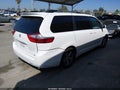 2016 Toyota Sienna — photo 4 of 16 | VIN 5TDKK3DC6GS700685