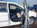 2016 Chrysler Town & Country — photo 5 of 16 | VIN 2C4RC1BG1GR198747
