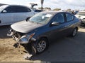 2017 Nissan Versa — photo 2 of 16 | VIN 3N1CN7AP5HL841669