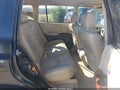 2006 Toyota Highlander — photo 8 of 16 | VIN JTEEP21A160142544