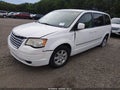2010 Chrysler Town & Country — photo 2 of 11 | VIN 2A4RR5D1XAR285501