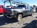 2003 Chevrolet Silverado 1500 — photo 4 of 11 | VIN 1GCEK19T83E281409