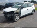 2019 Nissan Kicks — photo 2 of 17 | VIN 3N1CP5CU9KL510960