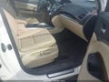 2017 Acura MDX — photo 5 of 17 | VIN 5FRYD4H58HB000340