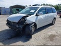 2008 Toyota Sienna — photo 2 of 17 | VIN 5TDZK22C58S140493