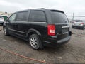 2010 Chrysler Town & Country — photo 3 of 16 | VIN 2A4RR5D14AR131947