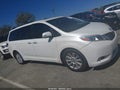 2017 Toyota Sienna — photo 13 of 16 | VIN 5TDYZ3DC7HS795264