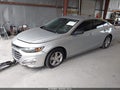 2022 Chevrolet Malibu — photo 2 of 18 | VIN 1G1ZC5ST3NF164407