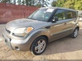 2011 Kia Soul — photo 2 of 18 | VIN KNDJT2A24B7220470
