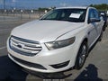 2016 Ford Taurus — photo 2 of 16 | VIN 1FAHP2F80GG101585